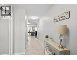 105 THOMPSON Road - 7