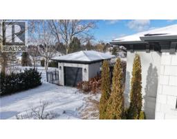 67 DONJON Boulevard - 17