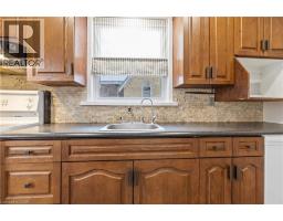 69 LOWREY Avenue N - 7