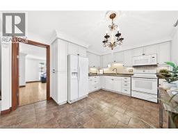 614 ELGIN Street N - 11