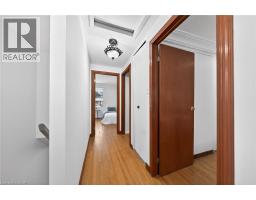 614 ELGIN Street N - 18