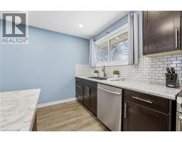 139 THE COUNTRY Way - 18