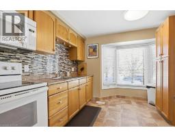 621 PINEROW Crescent UnitNo. A - 11