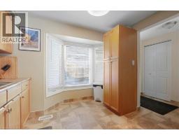 621 PINEROW Crescent UnitNo. A - 12