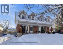 621 PINEROW Crescent UnitNo. A - 2