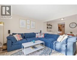 621 PINEROW Crescent UnitNo. A - 20