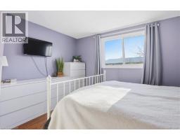 621 PINEROW Crescent UnitNo. A - 25