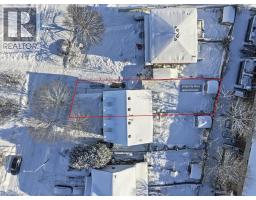 621 PINEROW Crescent UnitNo. A - 42