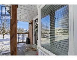 621 PINEROW Crescent UnitNo. A - 8