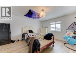 78 STUCKEY Avenue - 36