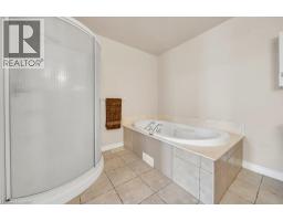 114 GLENCLIFFE Court - 18