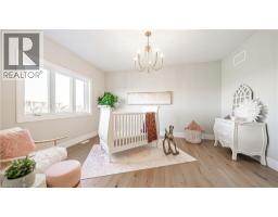 73 WORKMAN Crescent - 16