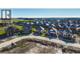 73 WORKMAN Crescent - 3