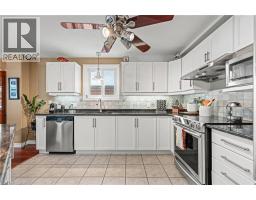 44 DINEEN Court - 16