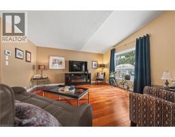 44 DINEEN Court - 21