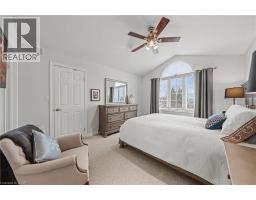 44 DINEEN Court - 28