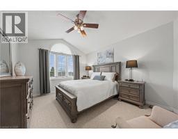 44 DINEEN Court - 29