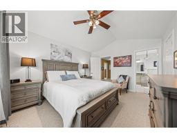 44 DINEEN Court - 30