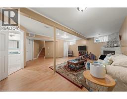 44 DINEEN Court - 39