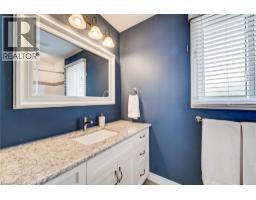 33 TINATAWA Court - 32