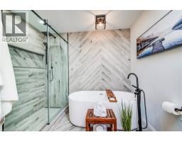 33 TINATAWA Court - 39