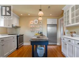 33 SALISBURY Avenue - 33