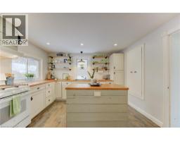 76 GRACE Street - 21