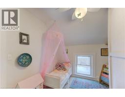 76 GRACE Street - 37