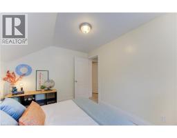 76 GRACE Street - 39