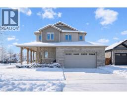 8 GRIFFITH Court - 2