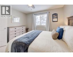 420 MOWAT Street E - 21