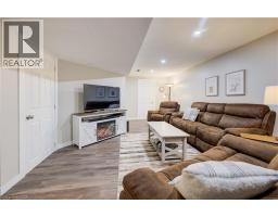 420 MOWAT Street E - 26