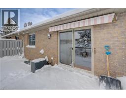 420 MOWAT Street E - 34