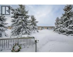 420 MOWAT Street E - 37