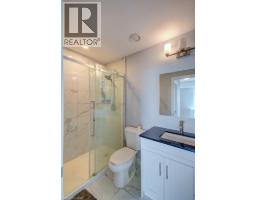 60 W CHARLES Street W UnitNo. 1805 - 13