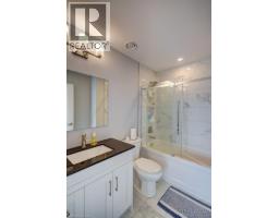 60 W CHARLES Street W UnitNo. 1805 - 15