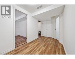 56 JOHN Street W - 29