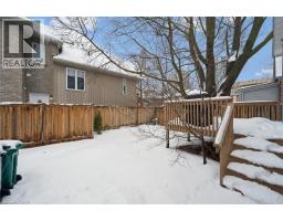 56 JOHN Street W - 38