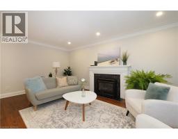 296 DUMFRIES Avenue - 3