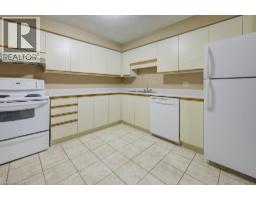 55 GREEN VALLEY Drive UnitNo. 1207 - 8