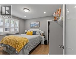 50 GROVE Crescent - 10