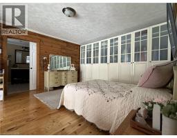 27 BRANT Avenue - 12