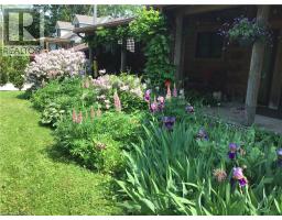 27 BRANT Avenue - 33