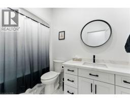 7 MACNEIL Court - 24