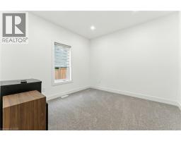 7 MACNEIL Court - 29