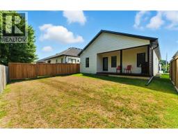 7 MACNEIL Court - 37