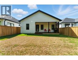 7 MACNEIL Court - 38