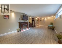 11 BELMONT Avenue W - 24