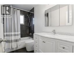 60 DEVONGLEN Drive - 22