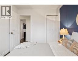 60 DEVONGLEN Drive - 26